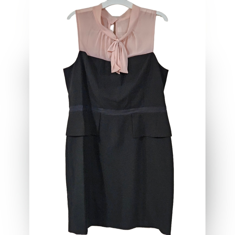 Women's Sleeveless Black and Pink Dress Size 16